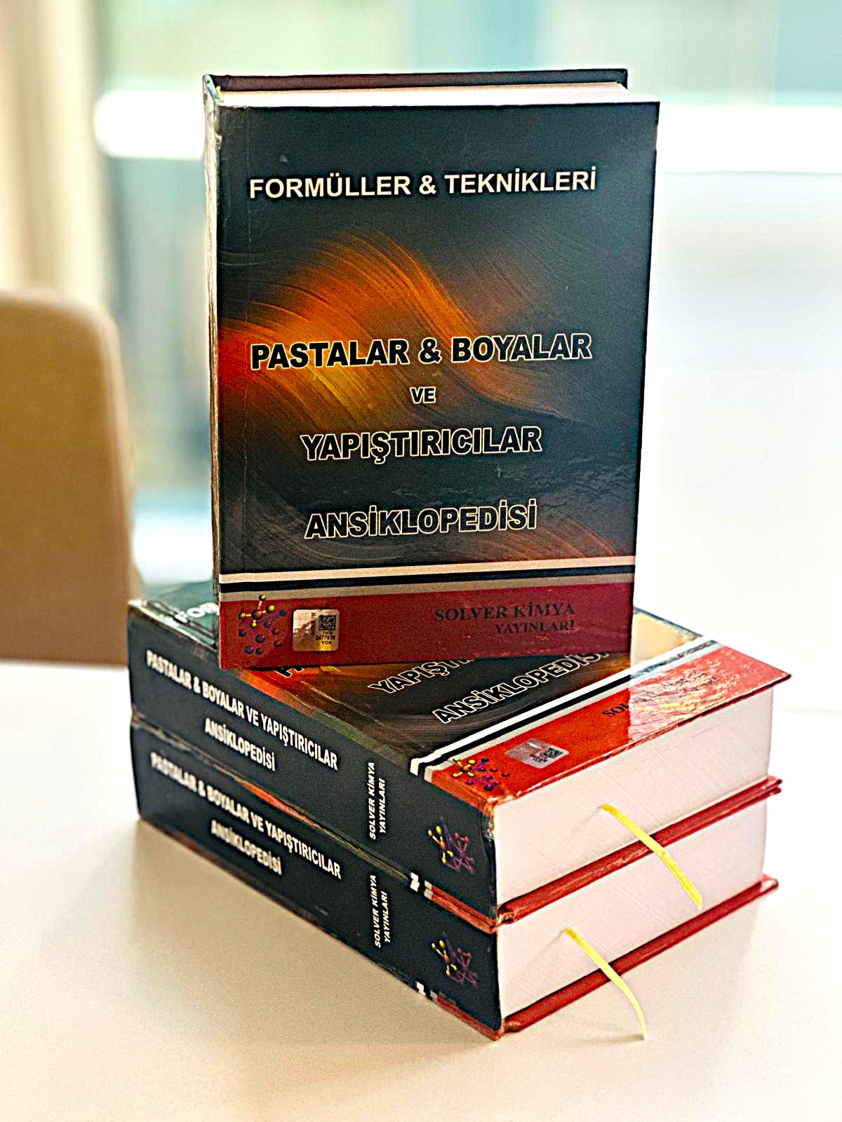 PASTALAR BOYALAR VE YAPIŞTIRICILAR ANSİKLOPEDİSİ